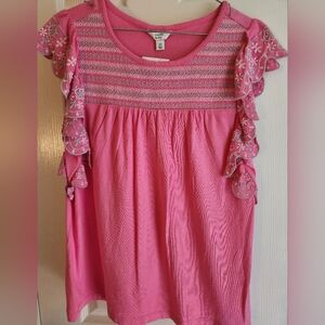 *NWT* Crown & Ivy Pink Floral Ruffle Sleeve Embroidered Top